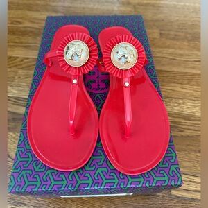 Gently used Tory Burch Melody Thong Flat Pearl Sandal Red Size 7